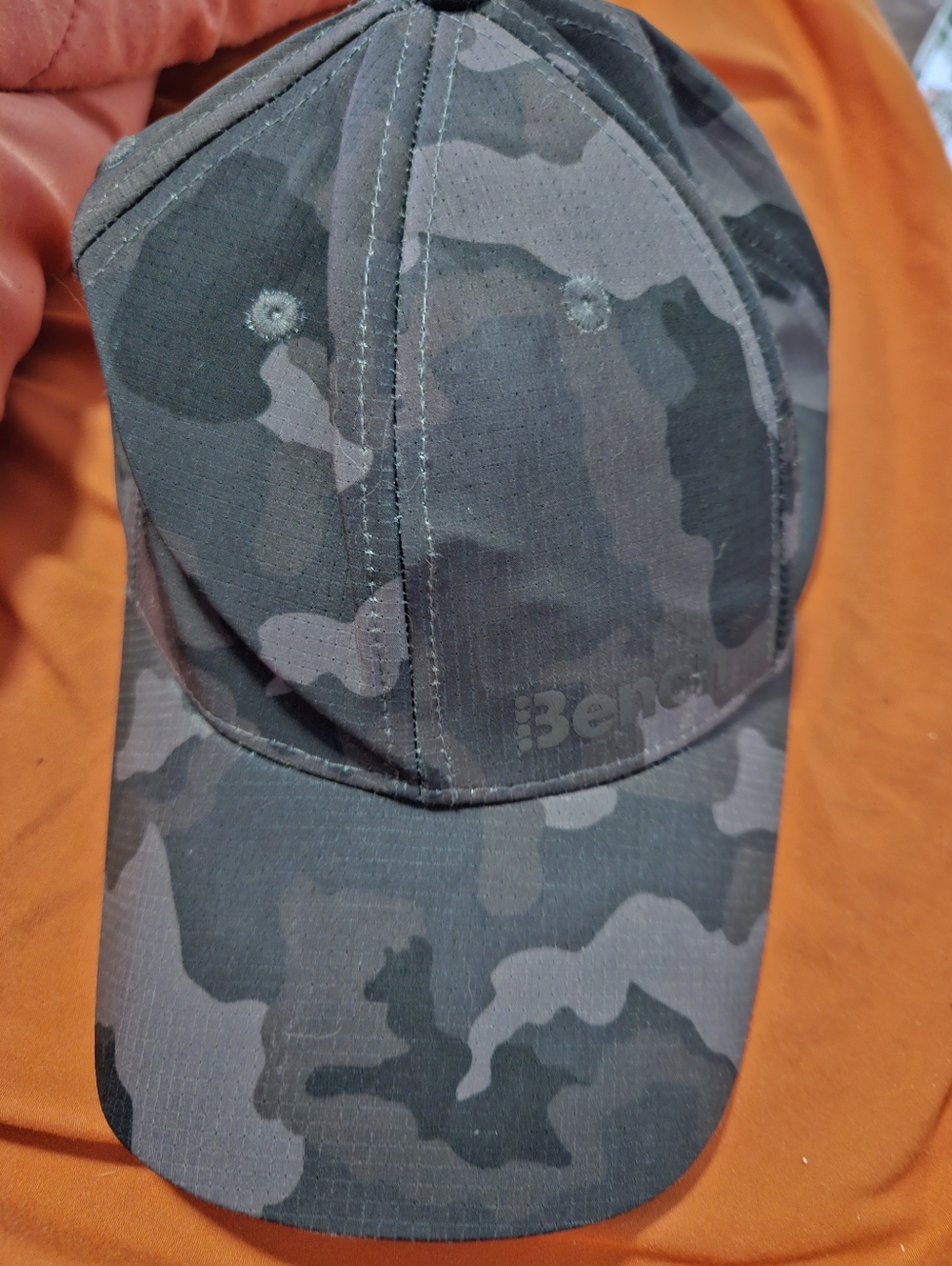 Bench Men's Gray Camouflage Baseball Cap